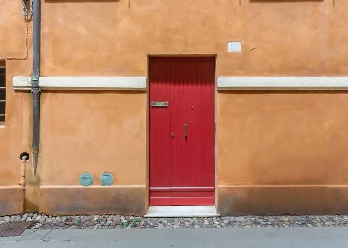 Guesthost - Mignon Lilac House Daire Ferrara