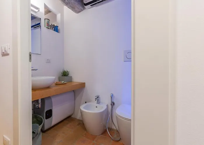 Daire Guesthost - Mignon Lilac House *